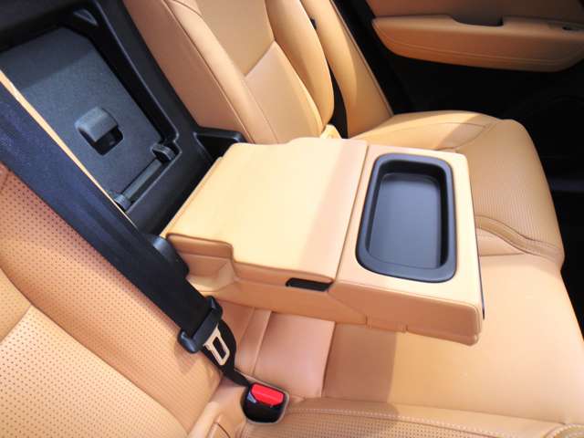 ボルボ ＸＣ６０ Ｄ４ ＡＷＤ インスクリプション ディーゼルターボ ４ＷＤ R1年 (東北) 99