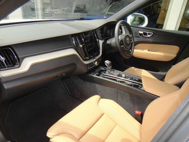 ボルボ ＸＣ６０ Ｄ４ ＡＷＤ インスクリプション ディーゼルターボ ４ＷＤ R1年 (東北) 99