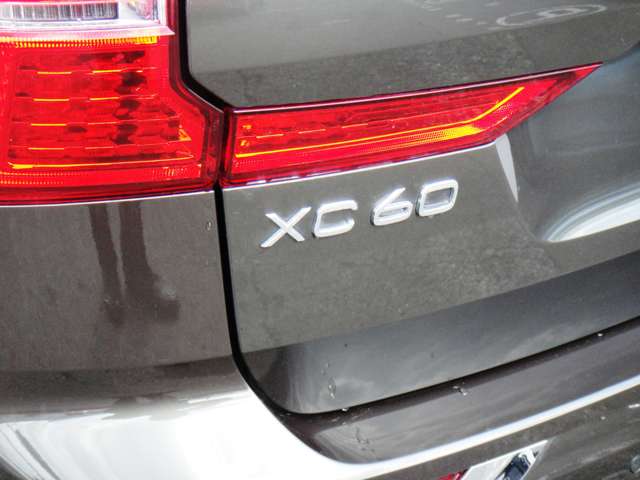 ボルボ ＸＣ６０ Ｄ４ ＡＷＤ インスクリプション ディーゼルターボ ４ＷＤ R1年 (東北) 99