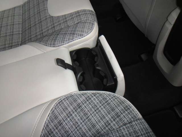 ボルボ Ｖ４０ Ｔ３　タックエディション H30年 (東北) 99