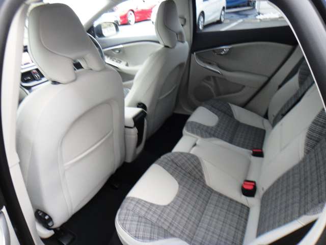 ボルボ Ｖ４０ Ｔ３　タックエディション H30年 (東北) 99