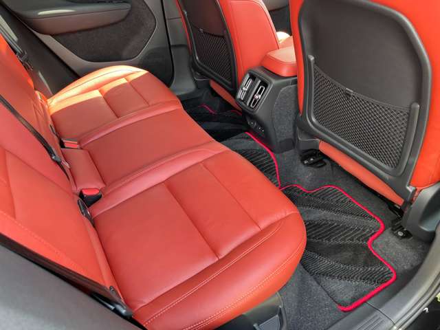 ボルボ ＸＣ４０ Ｂ４ ＡＷＤ インスクリプション ４ＷＤ R2年 (東北) 99