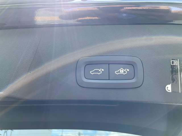 ボルボ ＸＣ４０ Ｂ４ ＡＷＤ インスクリプション ４ＷＤ R2年 (東北) 99