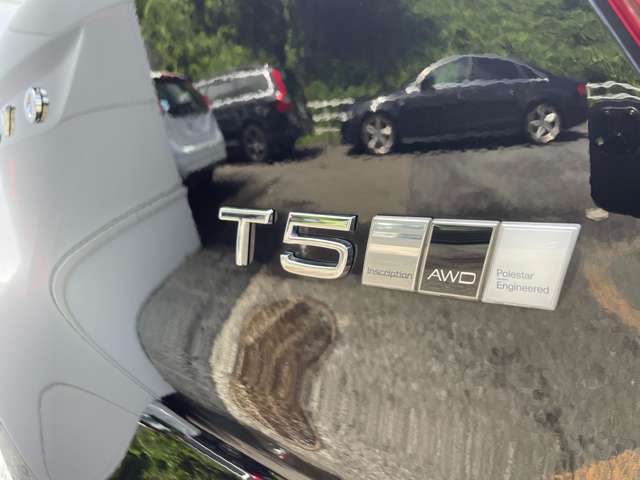 ボルボ ＸＣ４０ Ｂ４ ＡＷＤ インスクリプション ４ＷＤ R2年 (東北) 99