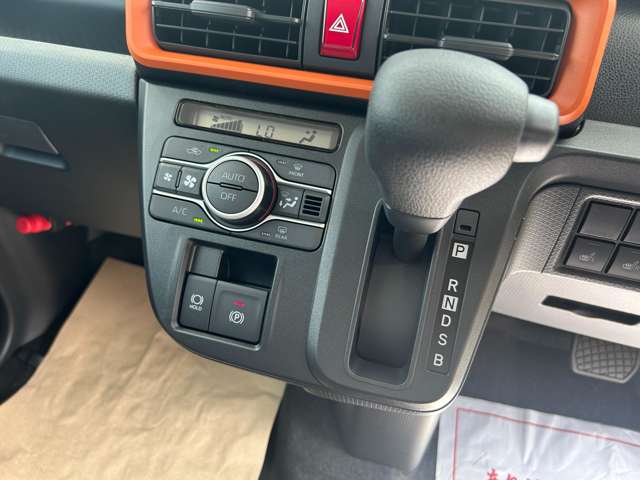 ダイハツ タント ６６０ ファンクロス ４ＷＤ R6年 () 99