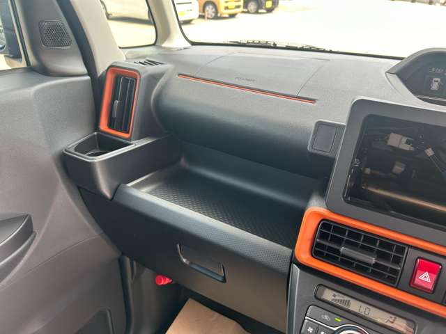 ダイハツ タント ６６０ ファンクロス ４ＷＤ R6年 () 99