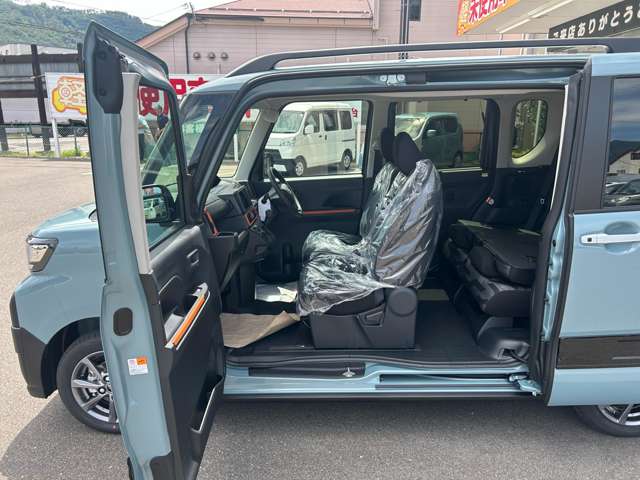 ダイハツ タント ６６０ ファンクロス ４ＷＤ R6年 () 99