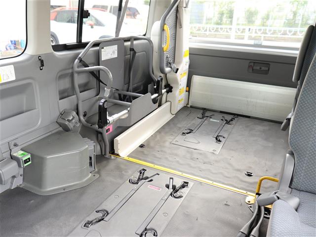 トヨタ ハイエースバン ２．７ ウェルキャブ Ｄタイプ スーパーロング H21年 (関東) 99