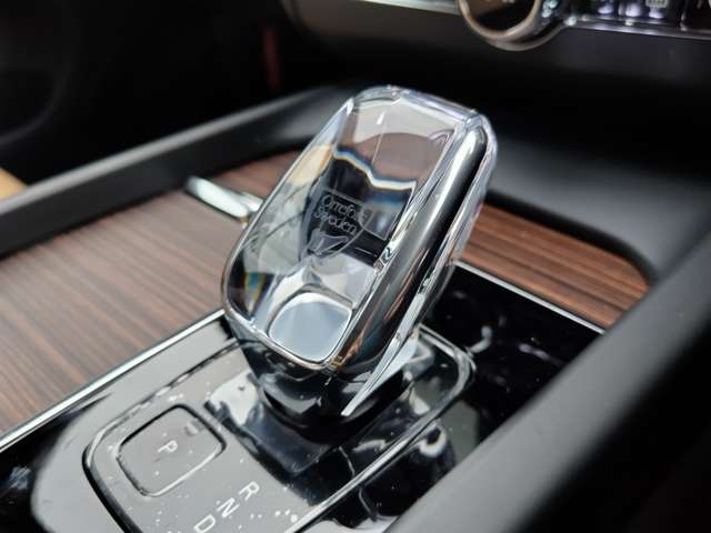 ボルボ ＸＣ６０ アルティメット Ｂ５ ＡＷＤ ４ＷＤ R6年 (東北) 99