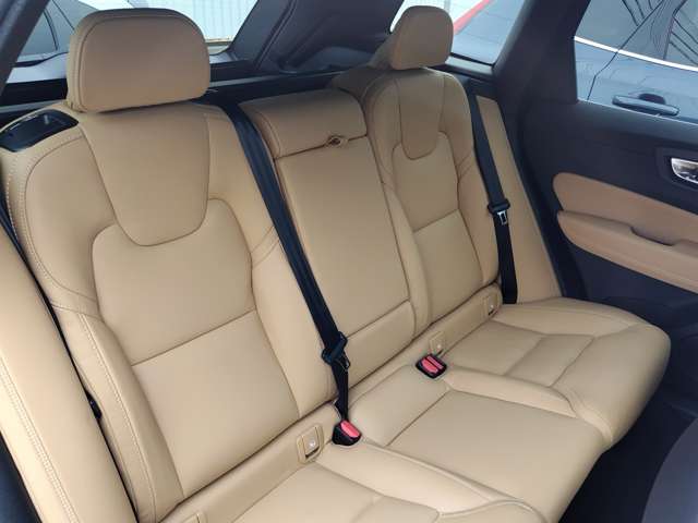 ボルボ ＸＣ６０ アルティメット Ｂ５ ＡＷＤ ４ＷＤ R6年 (東北) 99