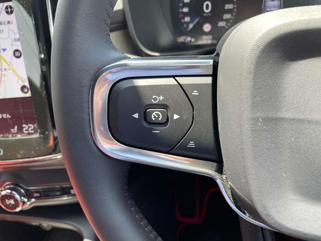 ボルボ ＸＣ４０ Ｂ４ ＡＷＤ インスクリプション ４ＷＤ R2年 (東北) 99