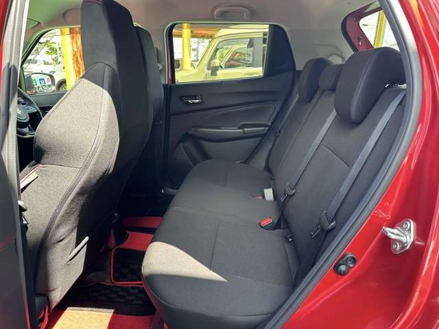 スズキ スイフト スポーツ １．４ R5年 (東海) 99