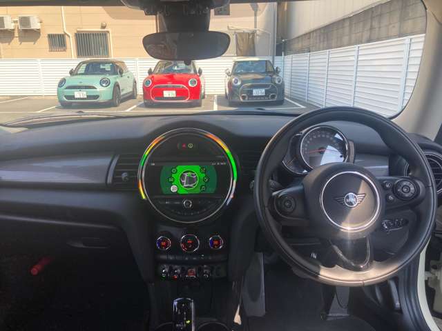 ミニ ミニ クーパー ３ドア ＤＣＴ R2年 (近畿) 99