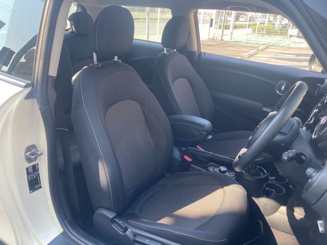 ミニ ミニ クーパー ３ドア ＤＣＴ R2年 (近畿) 99