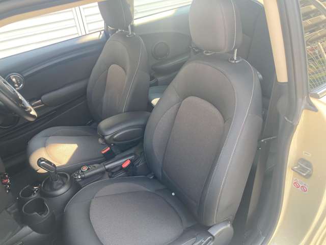 ミニ ミニ クーパー ３ドア ＤＣＴ R2年 (近畿) 99