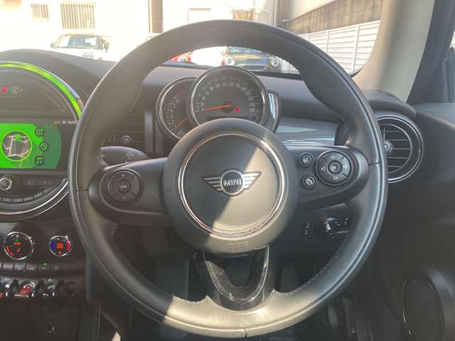 ミニ ミニ クーパー ３ドア ＤＣＴ R2年 (近畿) 99
