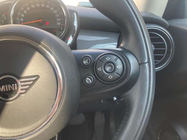 ミニ ミニ クーパー ３ドア ＤＣＴ R2年 (近畿) 99