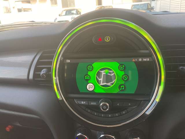 ミニ ミニ クーパー ３ドア ＤＣＴ R2年 (近畿) 99