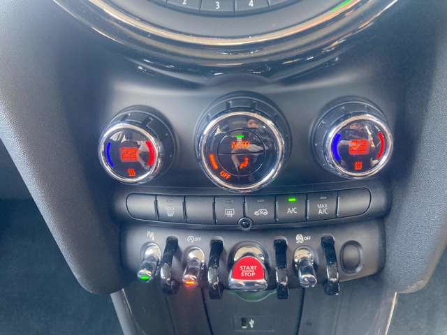 ミニ ミニ クーパー ３ドア ＤＣＴ R2年 (近畿) 99