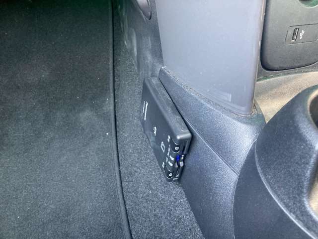 ミニ ミニ クーパー ３ドア ＤＣＴ R2年 (近畿) 99