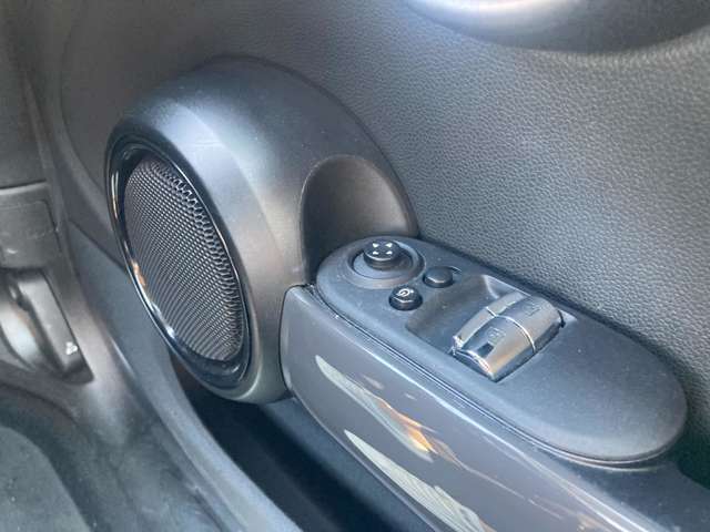 ミニ ミニ クーパー ３ドア ＤＣＴ R2年 (近畿) 99