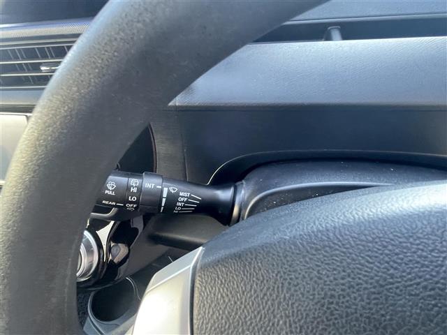 トヨタ アクア １．５ Ｓ H28年 (東海) 99