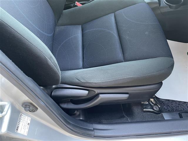 トヨタ アクア １．５ Ｓ H28年 (東海) 99