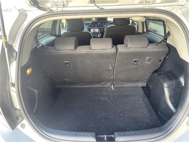 トヨタ アクア １．５ Ｓ H28年 (東海) 99