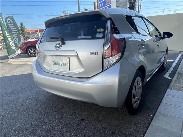 トヨタ アクア １．５ Ｓ H28年 (東海) 99