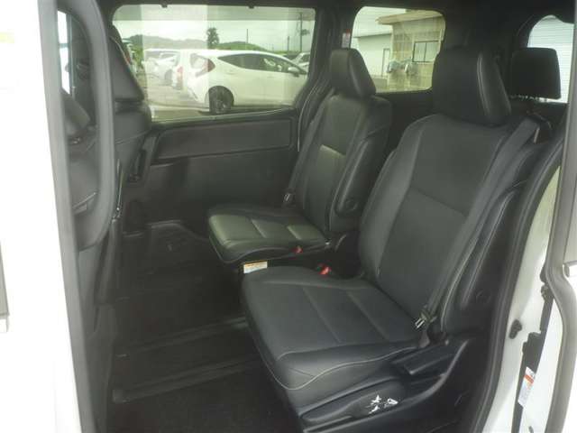 トヨタ エスクァイア　ハイブリッド １．８ ハイブリッド ＧＩ H30年 (東北) 99