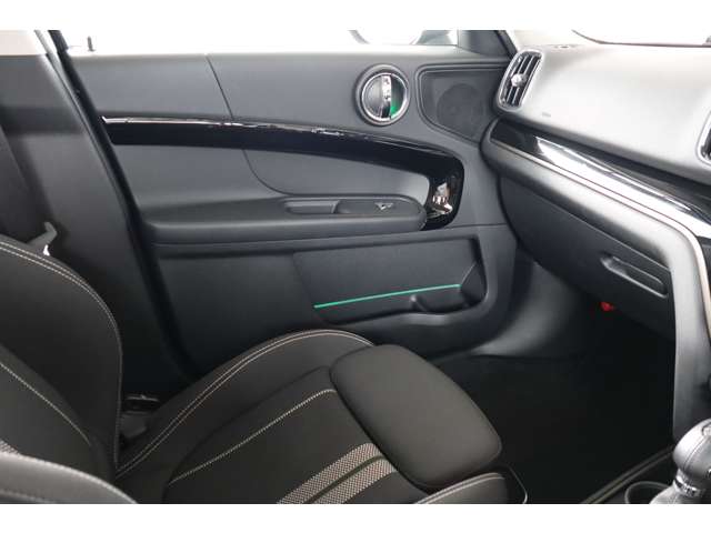 ミニ ミニクロスオーバー クーパー ＳＤ オール４ ４ＷＤ R2年 (近畿) 99