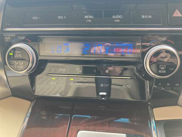 トヨタ ヴェルファイア　ハイブリッド ハイブリッド ２．５ Ｖ Ｅ－ＦＯＵＲ ４ＷＤ H28年 (東北) 99