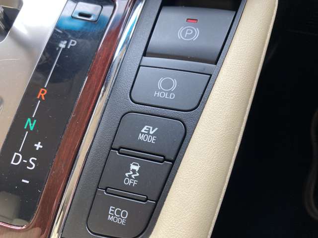 トヨタ ヴェルファイア　ハイブリッド ハイブリッド ２．５ Ｖ Ｅ－ＦＯＵＲ ４ＷＤ H28年 (東北) 99