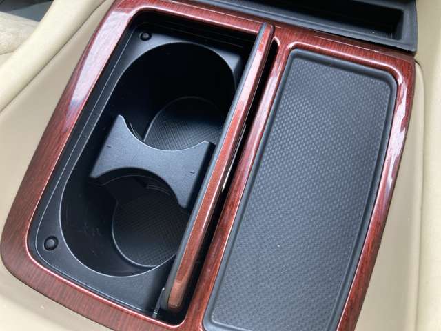 トヨタ ヴェルファイア　ハイブリッド ハイブリッド ２．５ Ｖ Ｅ－ＦＯＵＲ ４ＷＤ H28年 (東北) 99