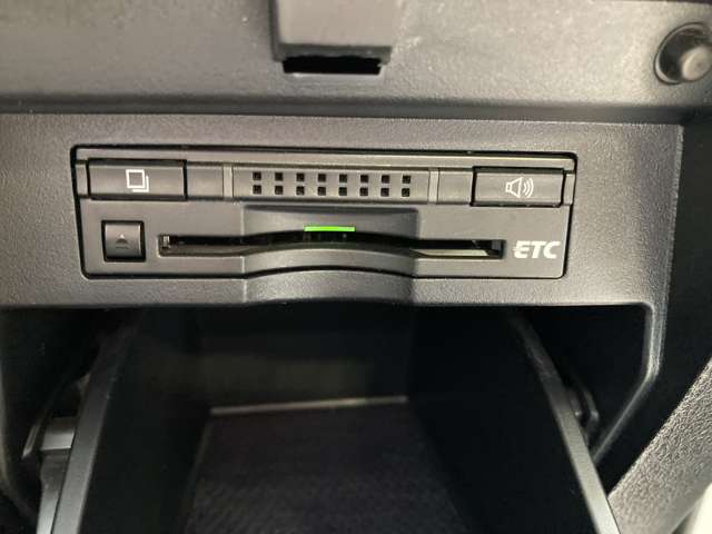 トヨタ ヴェルファイア　ハイブリッド ハイブリッド ２．５ Ｖ Ｅ－ＦＯＵＲ ４ＷＤ H28年 (東北) 99