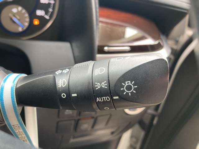 トヨタ ヴェルファイア　ハイブリッド ハイブリッド ２．５ Ｖ Ｅ－ＦＯＵＲ ４ＷＤ H28年 (東北) 99