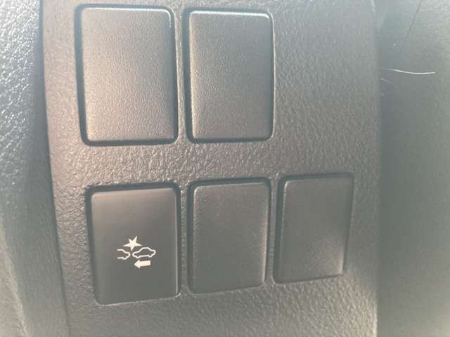 トヨタ ヴェルファイア　ハイブリッド ハイブリッド ２．５ Ｖ Ｅ－ＦＯＵＲ ４ＷＤ H28年 (東北) 99