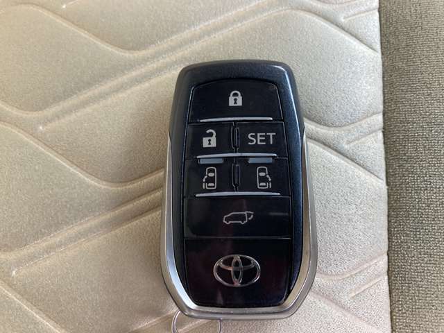 トヨタ ヴェルファイア　ハイブリッド ハイブリッド ２．５ Ｖ Ｅ－ＦＯＵＲ ４ＷＤ H28年 (東北) 99