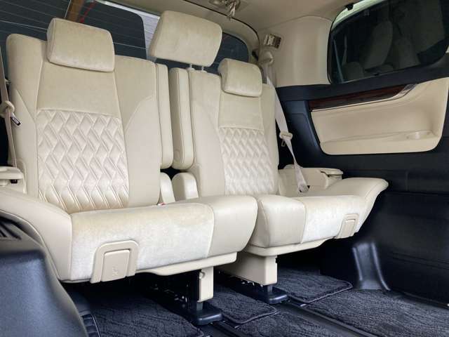 トヨタ ヴェルファイア　ハイブリッド ハイブリッド ２．５ Ｖ Ｅ－ＦＯＵＲ ４ＷＤ H28年 (東北) 99