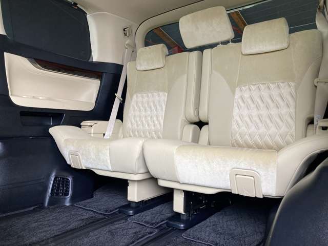 トヨタ ヴェルファイア　ハイブリッド ハイブリッド ２．５ Ｖ Ｅ－ＦＯＵＲ ４ＷＤ H28年 (東北) 99