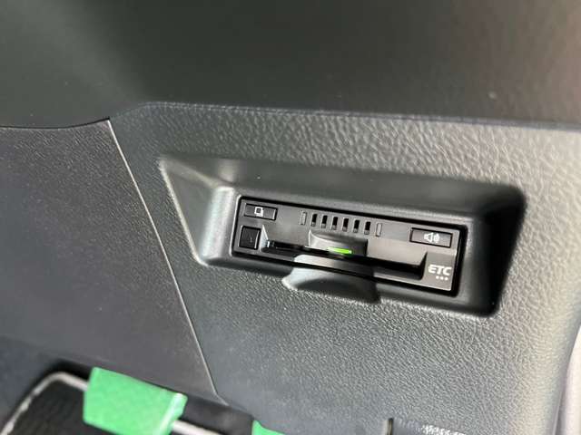 トヨタ ヴィッツ　ハイブリッド １．５ ハイブリッド Ｆ セーフティ エディションＩＩＩ R1年 (東北) 99