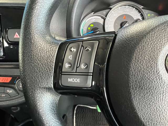 トヨタ ヴィッツ　ハイブリッド １．５ ハイブリッド Ｆ セーフティ エディションＩＩＩ R1年 (東北) 99