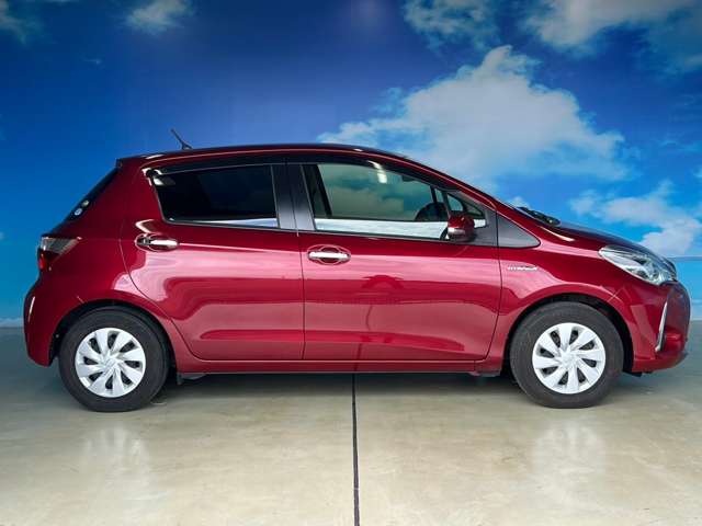 トヨタ ヴィッツ　ハイブリッド １．５ ハイブリッド Ｆ セーフティ エディションＩＩＩ R1年 (東北) 99