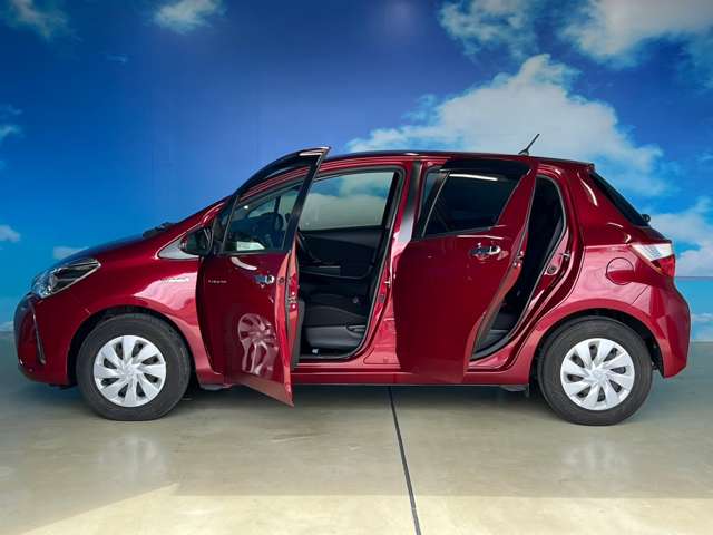 トヨタ ヴィッツ　ハイブリッド １．５ ハイブリッド Ｆ セーフティ エディションＩＩＩ R1年 (東北) 99