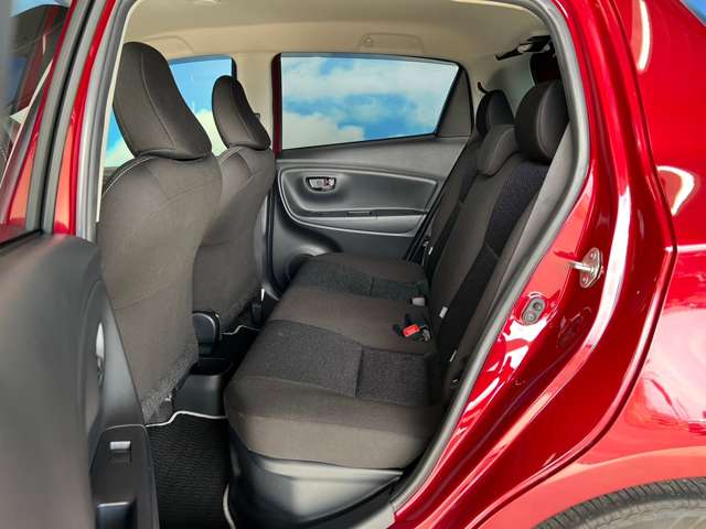 トヨタ ヴィッツ　ハイブリッド １．５ ハイブリッド Ｆ セーフティ エディションＩＩＩ R1年 (東北) 99