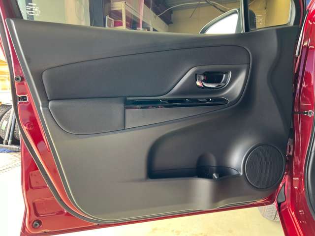 トヨタ ヴィッツ　ハイブリッド １．５ ハイブリッド Ｆ セーフティ エディションＩＩＩ R1年 (東北) 99