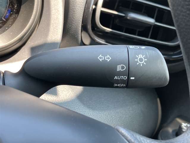 トヨタ ヤリス １．０ Ｇ R5年 (東海) 99