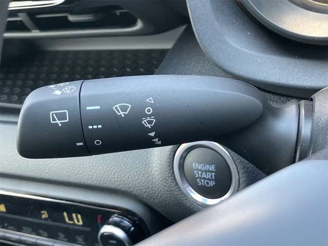 トヨタ ヤリス １．０ Ｇ R5年 (東海) 99