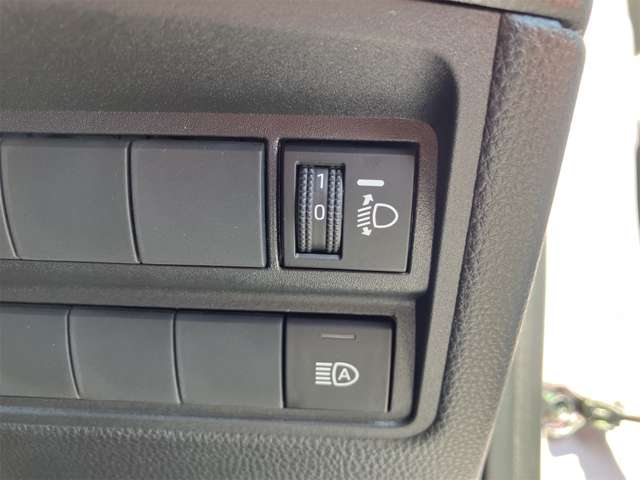 トヨタ ヤリス １．０ Ｇ R5年 (東海) 99