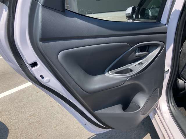 トヨタ ヤリス １．０ Ｇ R5年 (東海) 99